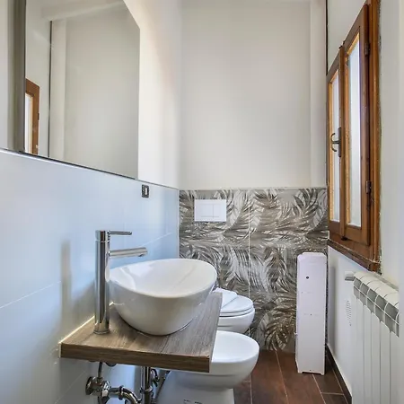 L'attico Di Sant'ambrogio アパート
